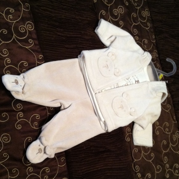 Premie baby bear outfit