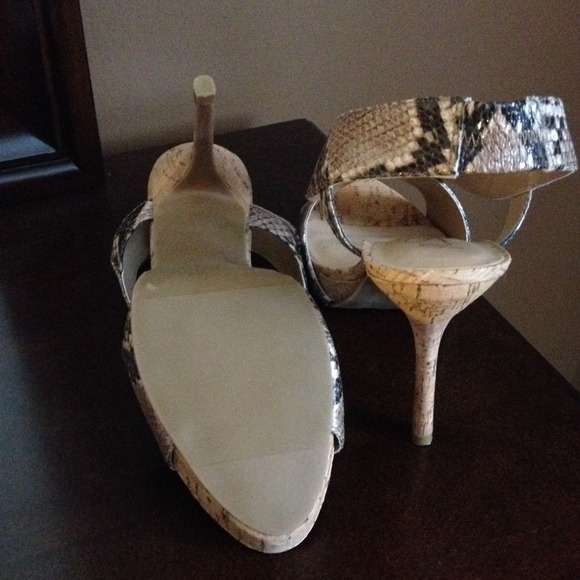 Snakeskin shoes!!! - Picture 3 of 3