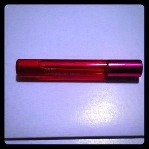 Givenchy Very Irresistible  Eau de toilette