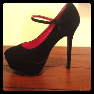 Promise heels