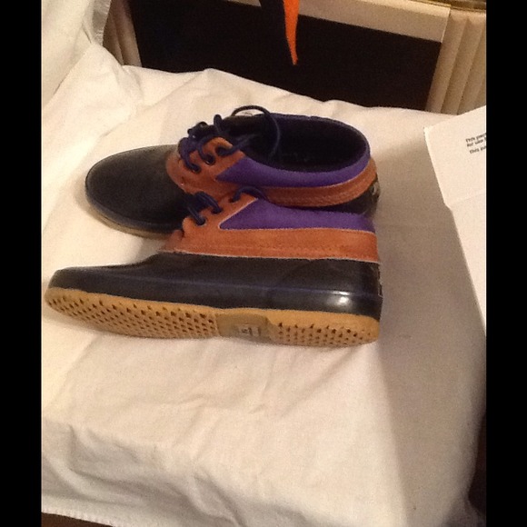 Bass shoes for J3n