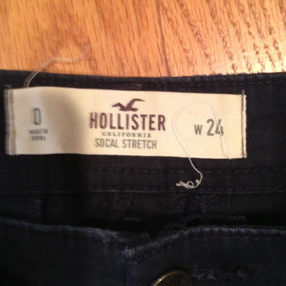 HOLLISTER shorts - Picture 2 of 3