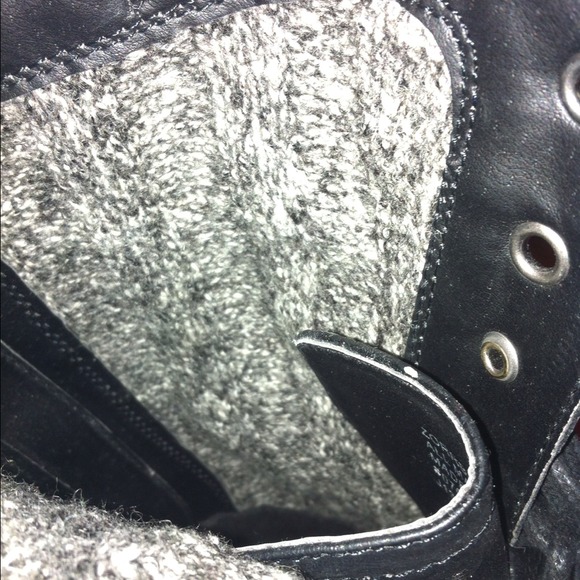 SOLD Steve Madden black combat boots - Picture 4 of 4