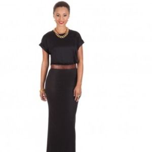 🚫SOLD IN BUNDLE🚫REDUCED! Long Black Shoxie Dress