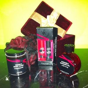 Victory Secret Christmas Bundle!!!! Sale