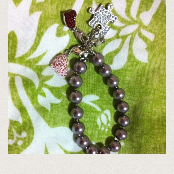 Swarovski Pure Charm Mauve Pearl Bracelet - Picture 3 of 3