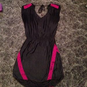 Express grey dress with pink lace