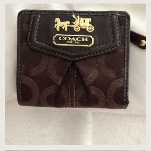 Coach wallet - Picture 1 of 4