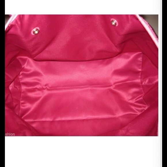 New Coach with wristlet - Picture 3 of 3