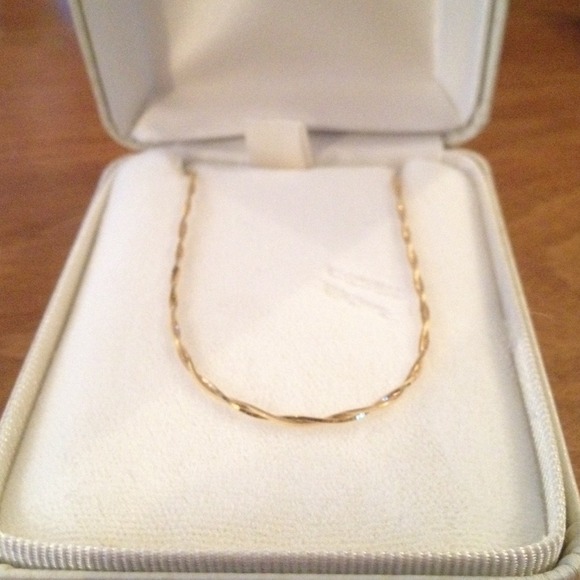 Rope gold necklace.  New, never worn.