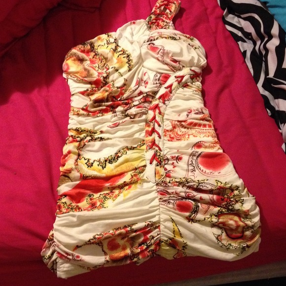 White dress with designs