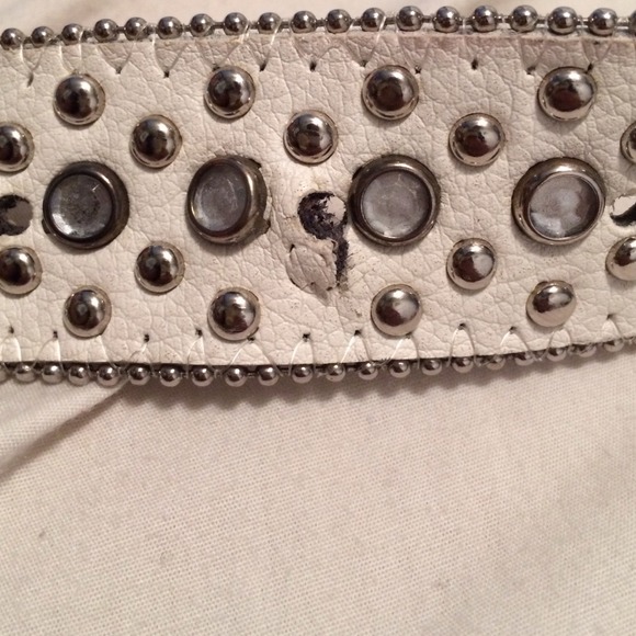📦Sold!!!!!📦 White Rhinestone Studded Belt - Picture 2 of 4
