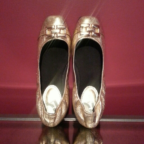Gold Report flats