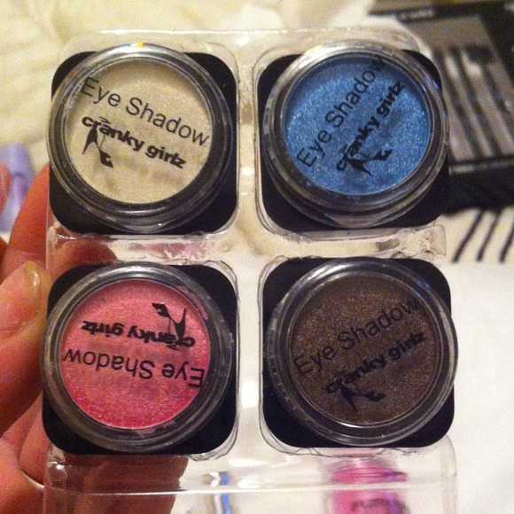 ✨ Eye shadows ✨ - Picture 2 of 2