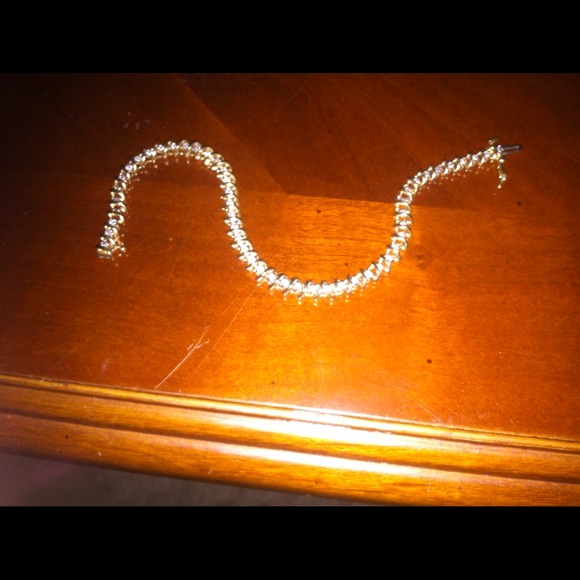 SOLD!!! Guaranteed 14k gold tennis bracelet