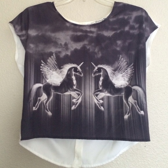 black/white unicorn tshirt
