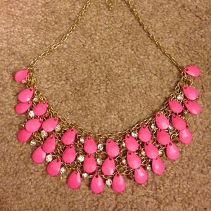 🚫SOLD IN BUNDLE Pink Statement Necklace