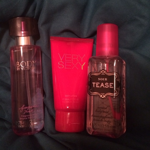 BUNDLE!💢Victoria secret perfumes and body lotion!