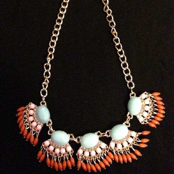 Colorful party necklace - Picture 4 of 4