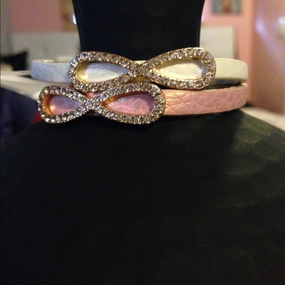 Jewelry - Pink and white infinity bracelet set