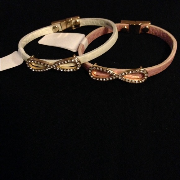 Pink and white infinity bracelet set - Picture 2 of 2
