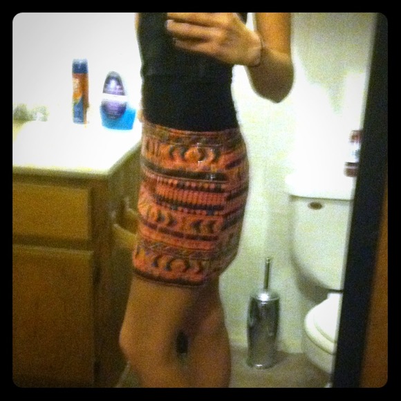 ALL SEQUIN SKIRT