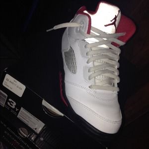 Fire red 5 size 3y
