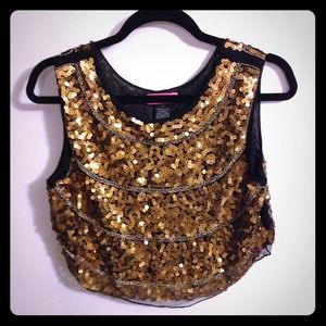 🎉🎉HOST PICK!!!🎉🎉 Sequin crop top