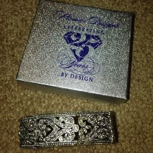 Beautiful Premier Designs Bracelet