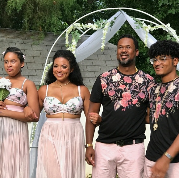 Meet #ShomariAkil your Seller & Buyer - Picture 7 of 8