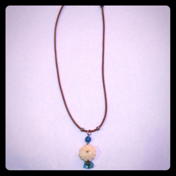 Boho pendant necklace with leather chain