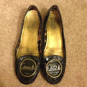 Reduced!! Coach Corena Patent Leather Flats size 6