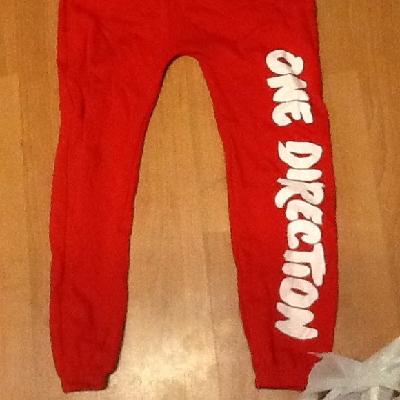 1D (one direction ) onesie! NWOT - Picture 2 of 4