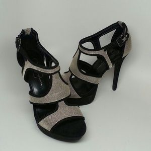 Sold JESSICA SIMPSON SANDALS SIZE 8