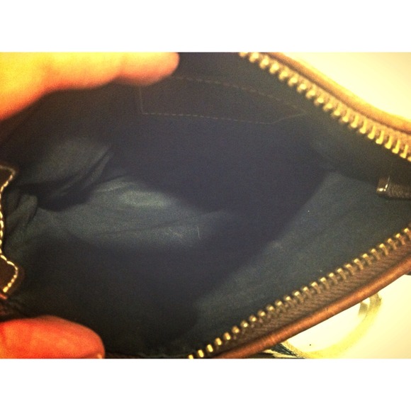 ❗️SOLD❗️Coach Cross Body - Picture 3 of 3