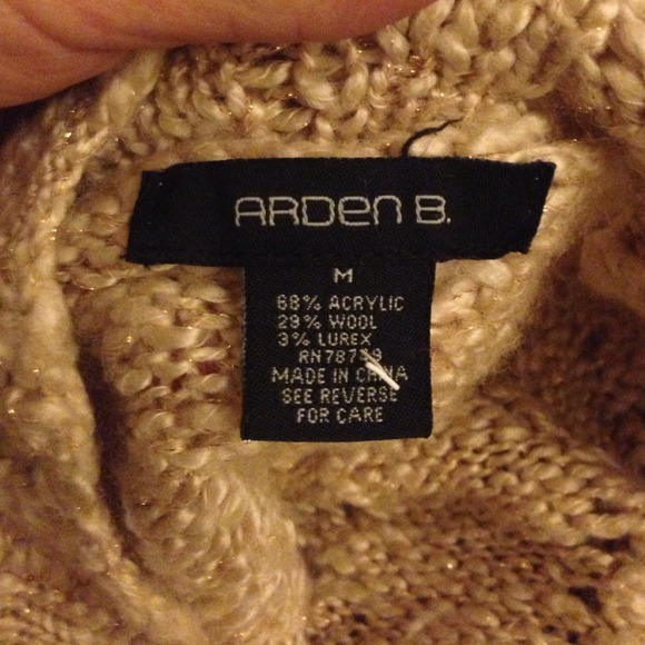 Arden B crop sweater - Picture 2 of 2