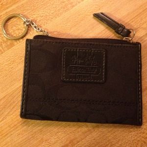 REDUCED!! 🎉Coach Credit Card Wallet!