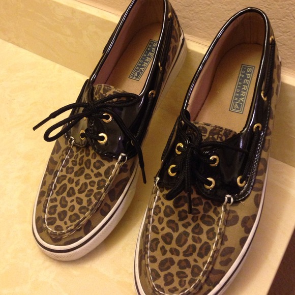 Cheetah print Sperry's