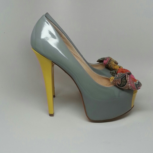 ☆SOLD☆CHINESE LAUNDRY PUMPS SIZE 9 - Picture 3 of 4