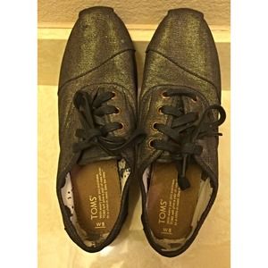 Metallic Grey TOMS