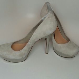 Sold JESSICA SIMPSON PUMPS SIZE 9