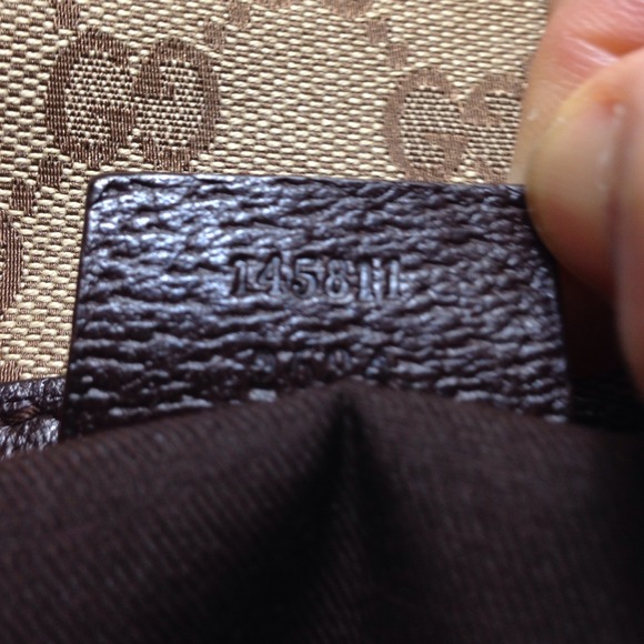 Authentic GUCCI Small Brown Guccisimma Bag - Picture 4 of 4