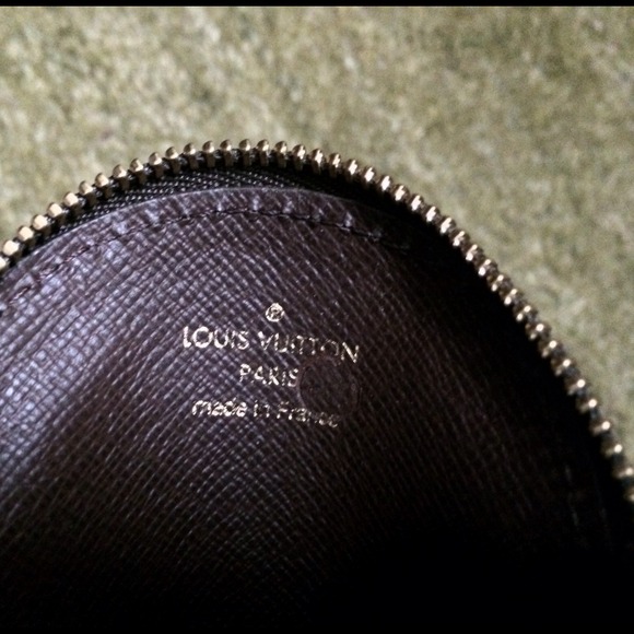 Louis Vuitton Mini Monogram Change Purse - Picture 2 of 4