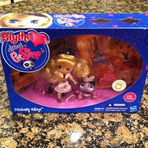 BLYTHE, LITTLEST PET SHOP