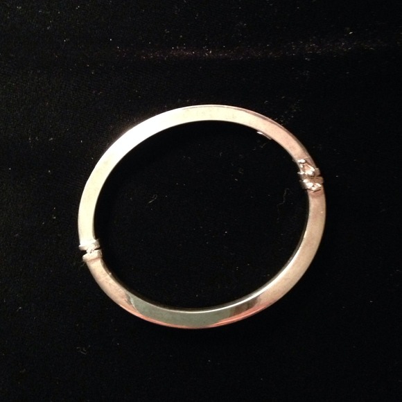 🎁SOLD in bundle. Sterling silver bracelet