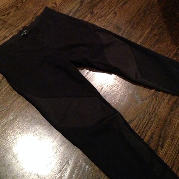 Brand new Theory leggings
