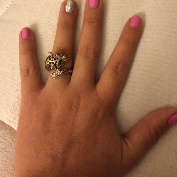 ❌SOLD❌Jaguar ring
