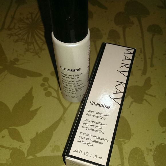 Targeted-action eye revitilizer - Picture 1 of 1