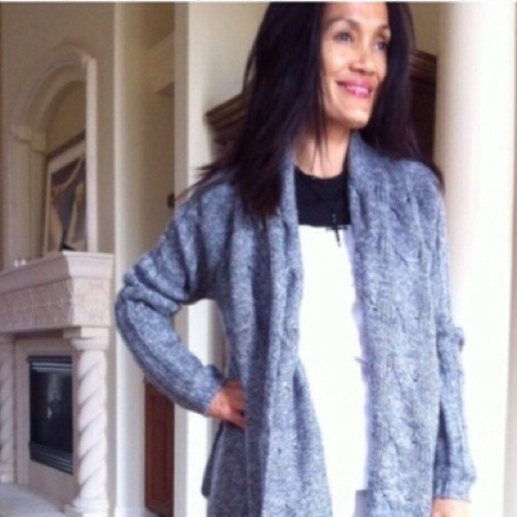 Beautiful sweater for the cold❄️