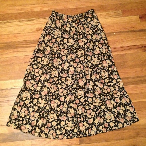 Clio Vintage Floral Skirt